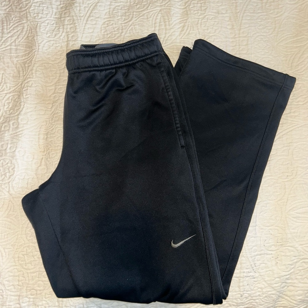 Nike Thermafit Black Sweatpants